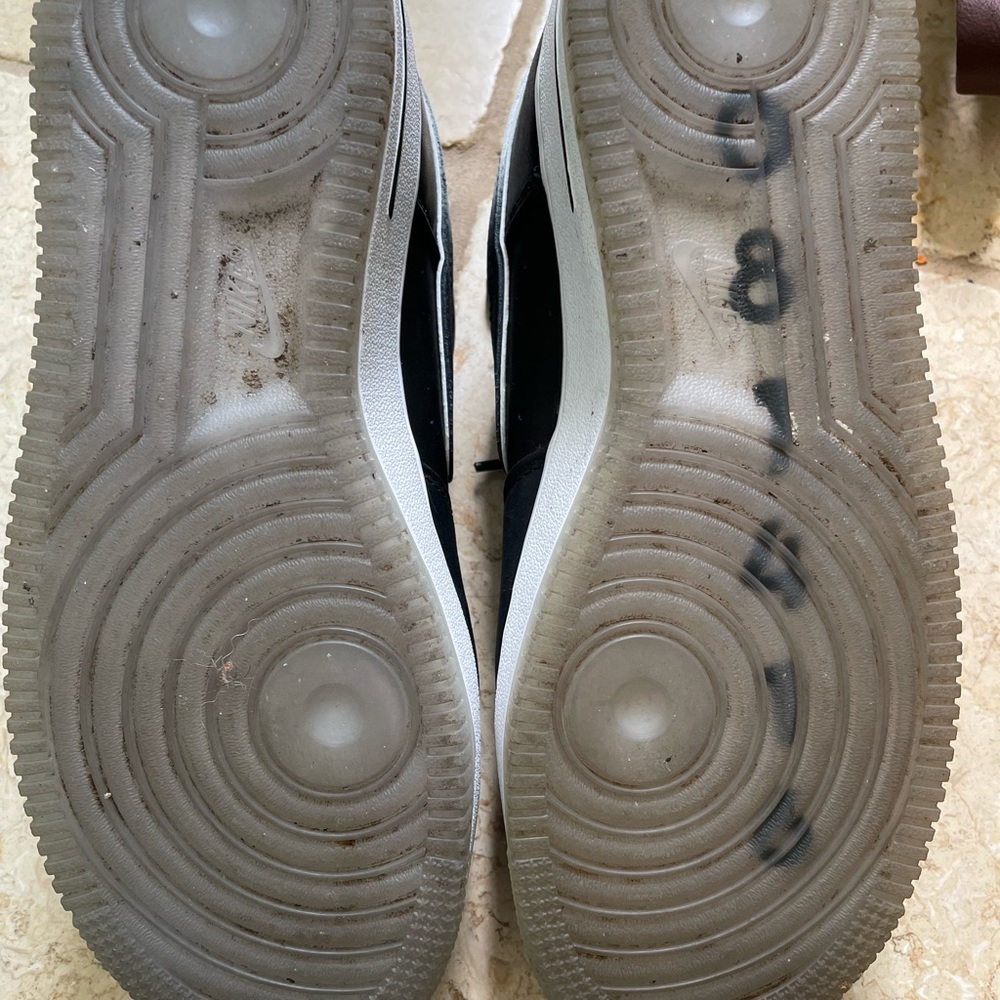 Nike Colin Kaepernick - Size 7.5 Used - image 5